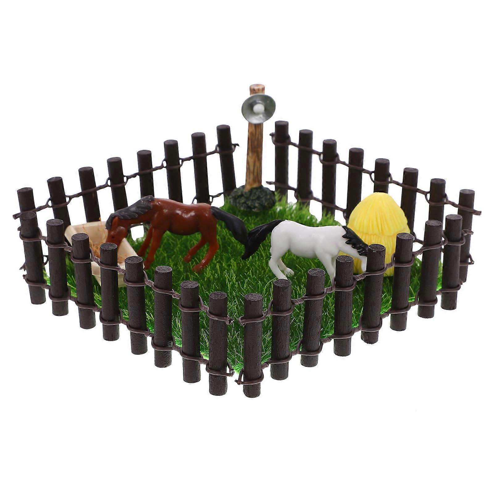Miniature Horse Barn Stable Toy for Decoration 1Set Coffee Plastic