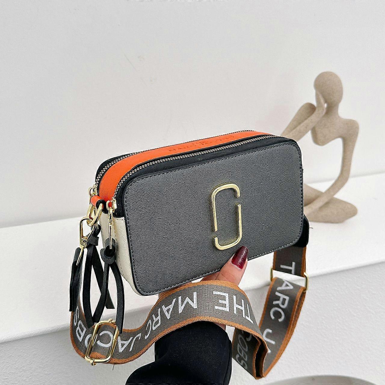 Women's bag new 2024 summer trendy women's wide shoulder strap M color matching small square bag J shoulder strap bag crossbody double zipper camera b