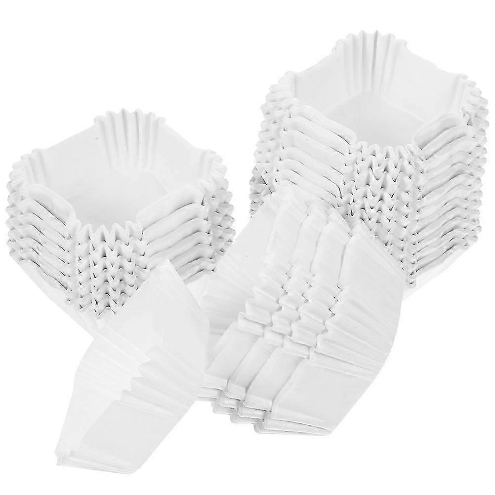 Delicate Paper Baking Cups Designed for Enhanced Cake Appearance at Events