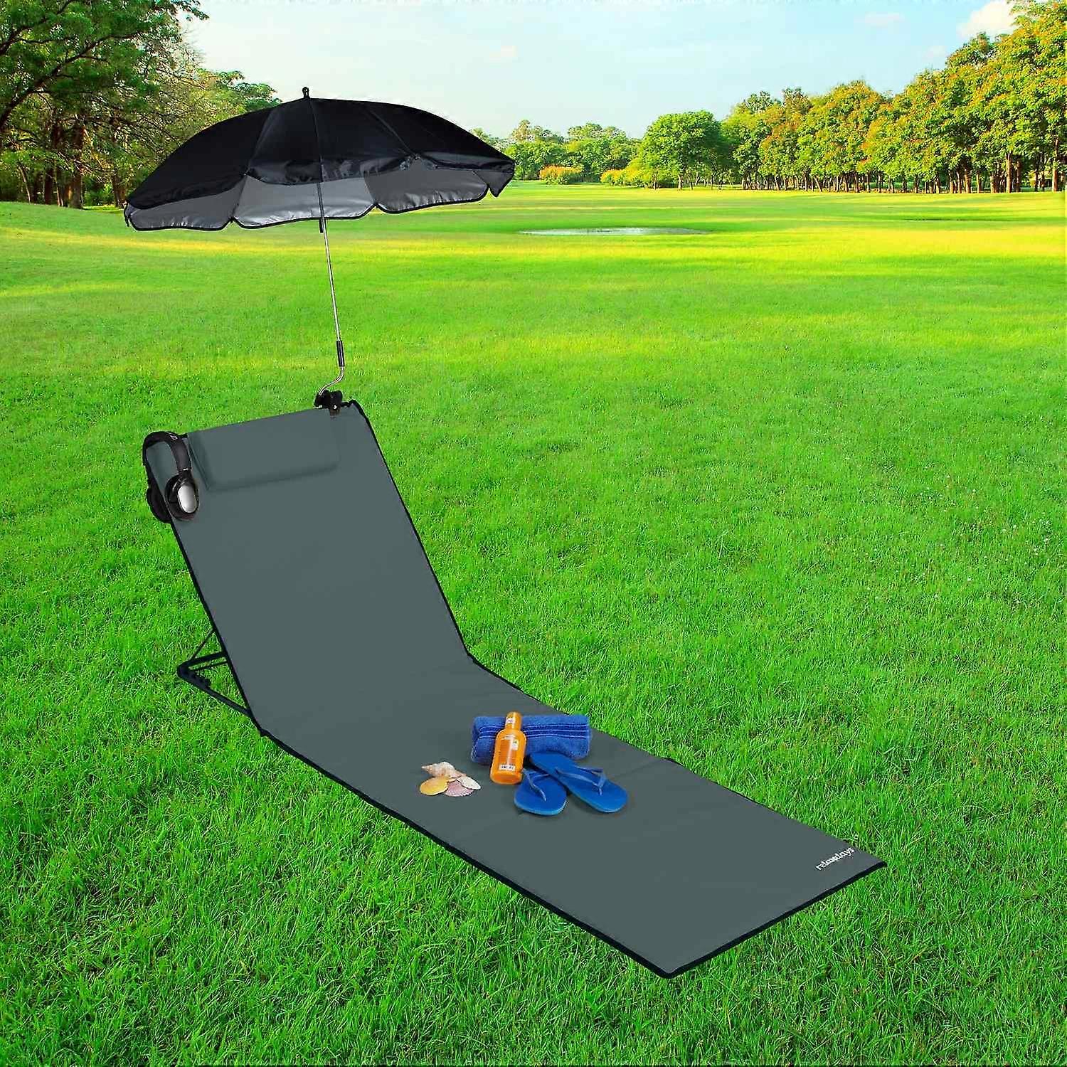Beach mat with parasol