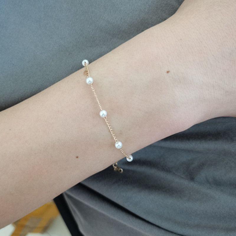 New Simple Streetwear Elegant Pearl Bracelets Silver Color Beads Chain For Womens Goth Chain On The Hand Charm Jewelry Kpop