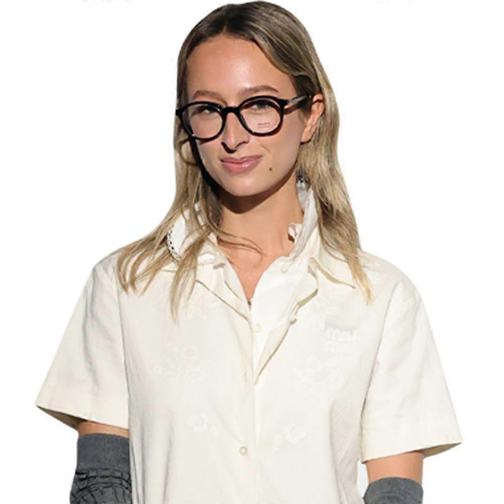 Isabelle Allain (Vit Klänning) Halvkropps Buddy Cutout