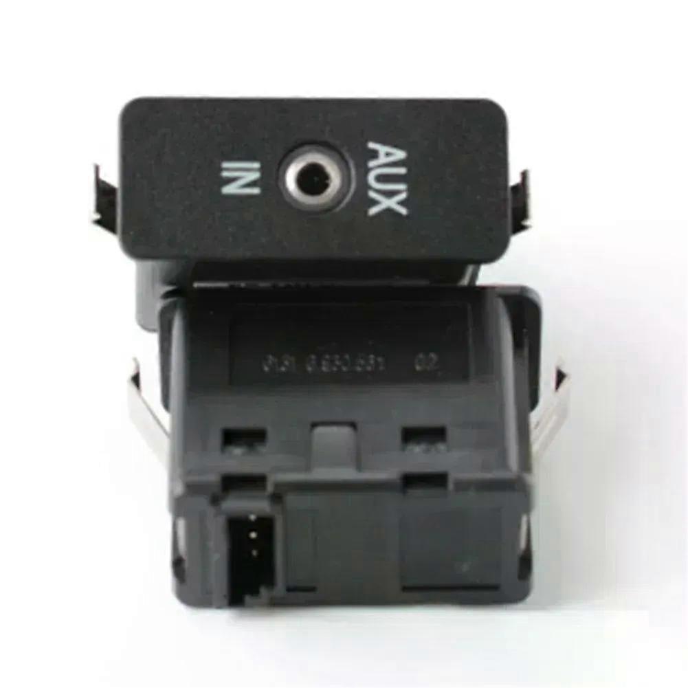 AUX Audio Interface Adapter for 1 3 5 6 7 X3 X5 Series E60 E61 E81 E87 E90 6930561 Aux Input Socket Plug