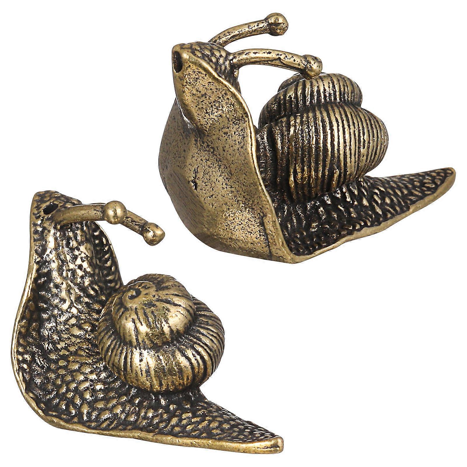 Retro Brass Snail Pendants 2pcs Unique Desktop Decor DIY Crafting Hanging Ornaments for Keychains Bags Creative Figurines Home Garden Decor