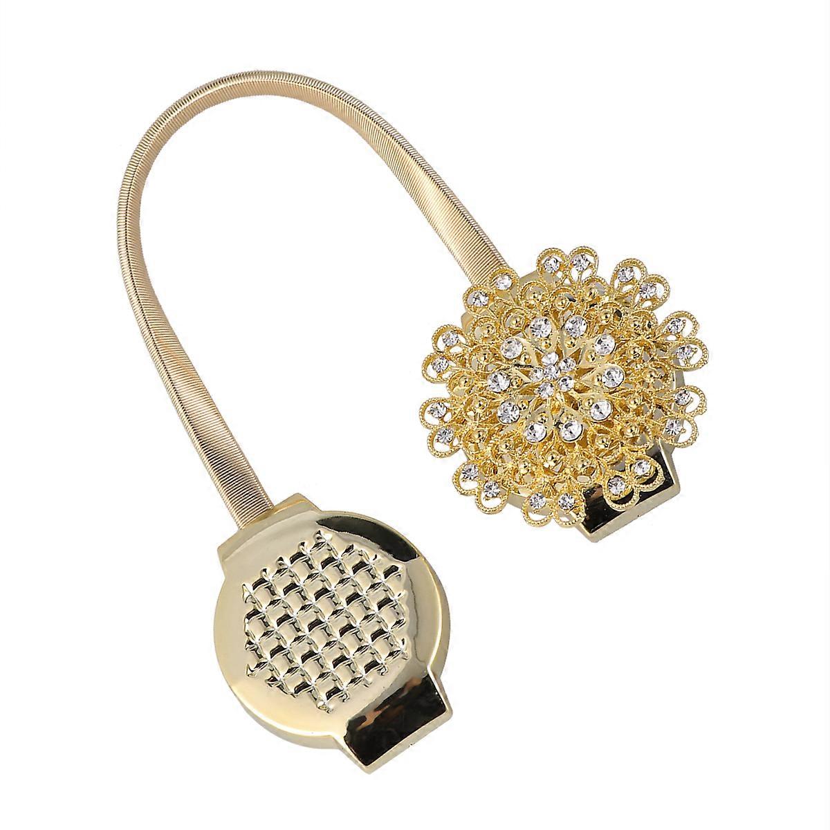 Elegant Curtain Holders with for Improved Room Lighting