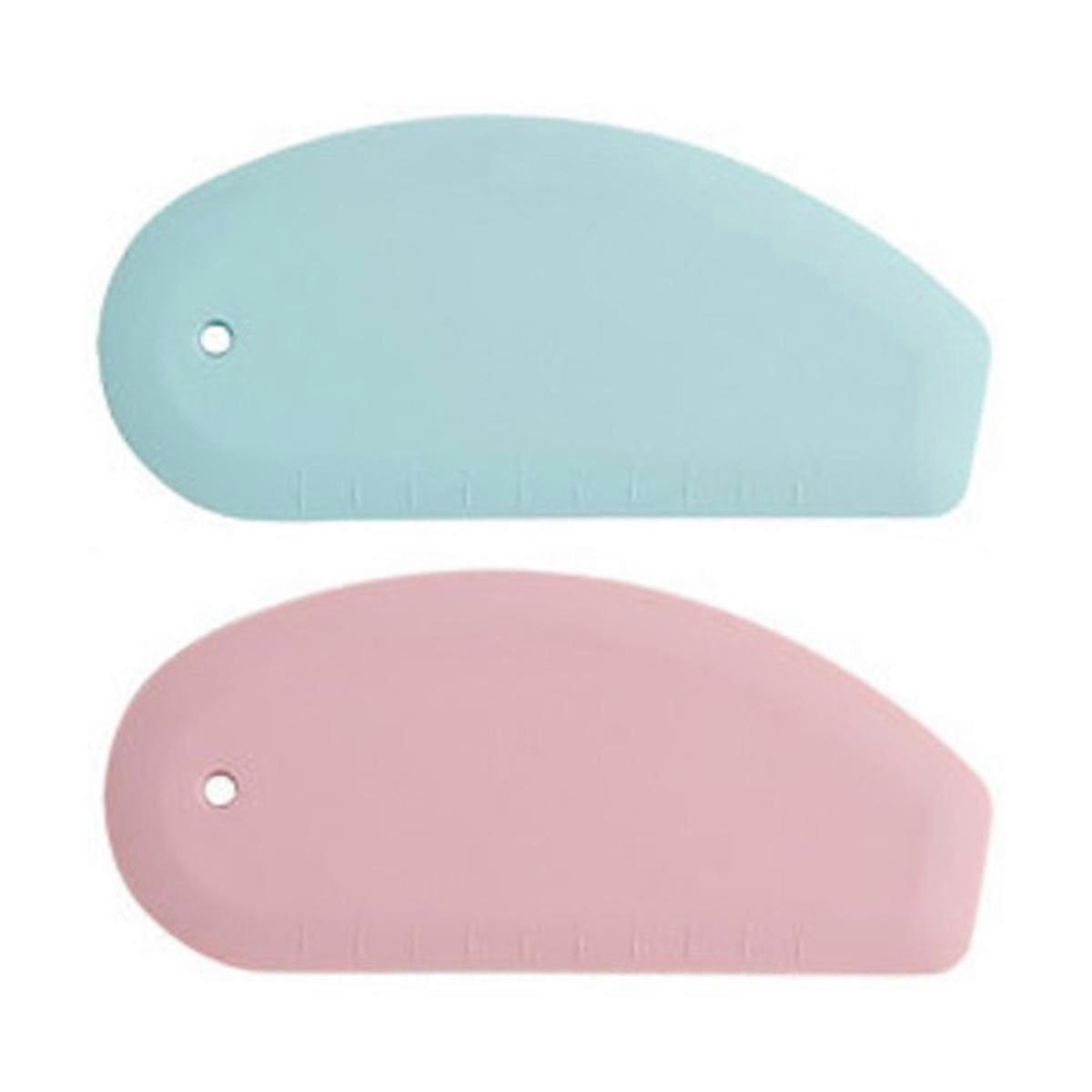 Flexible Curved Edge Silicone Dough Scraper for Kitchen Baking