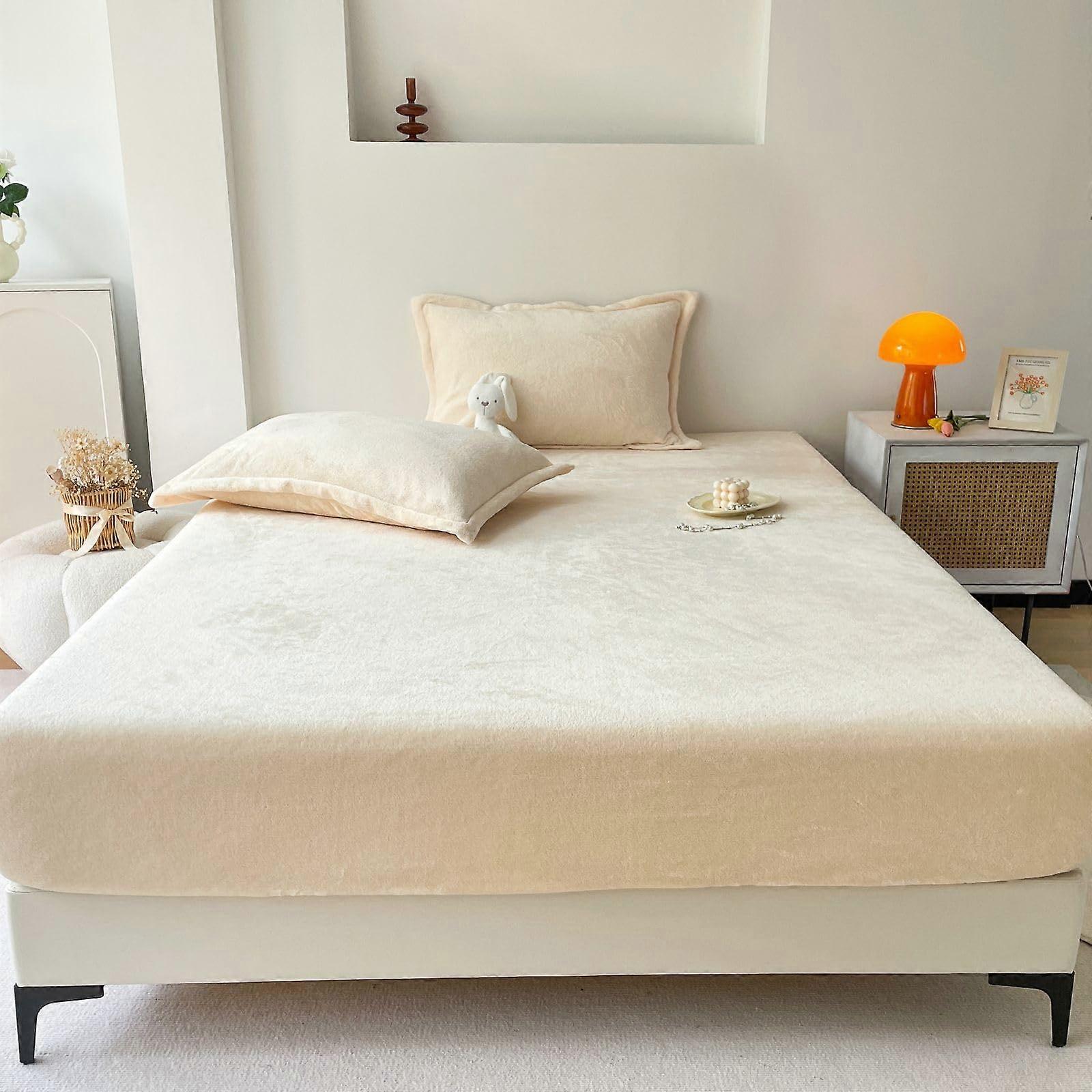 Luxury Velvet Sheets for All Seasons, Soft Milk Plush Bedding Set, Comfortable Queen Size Sleep Experience