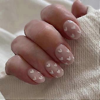 Valentijnsdag plaknagels, nude roze met hartjesdesign, korte ovale acryl nepnagels, 24 stuks