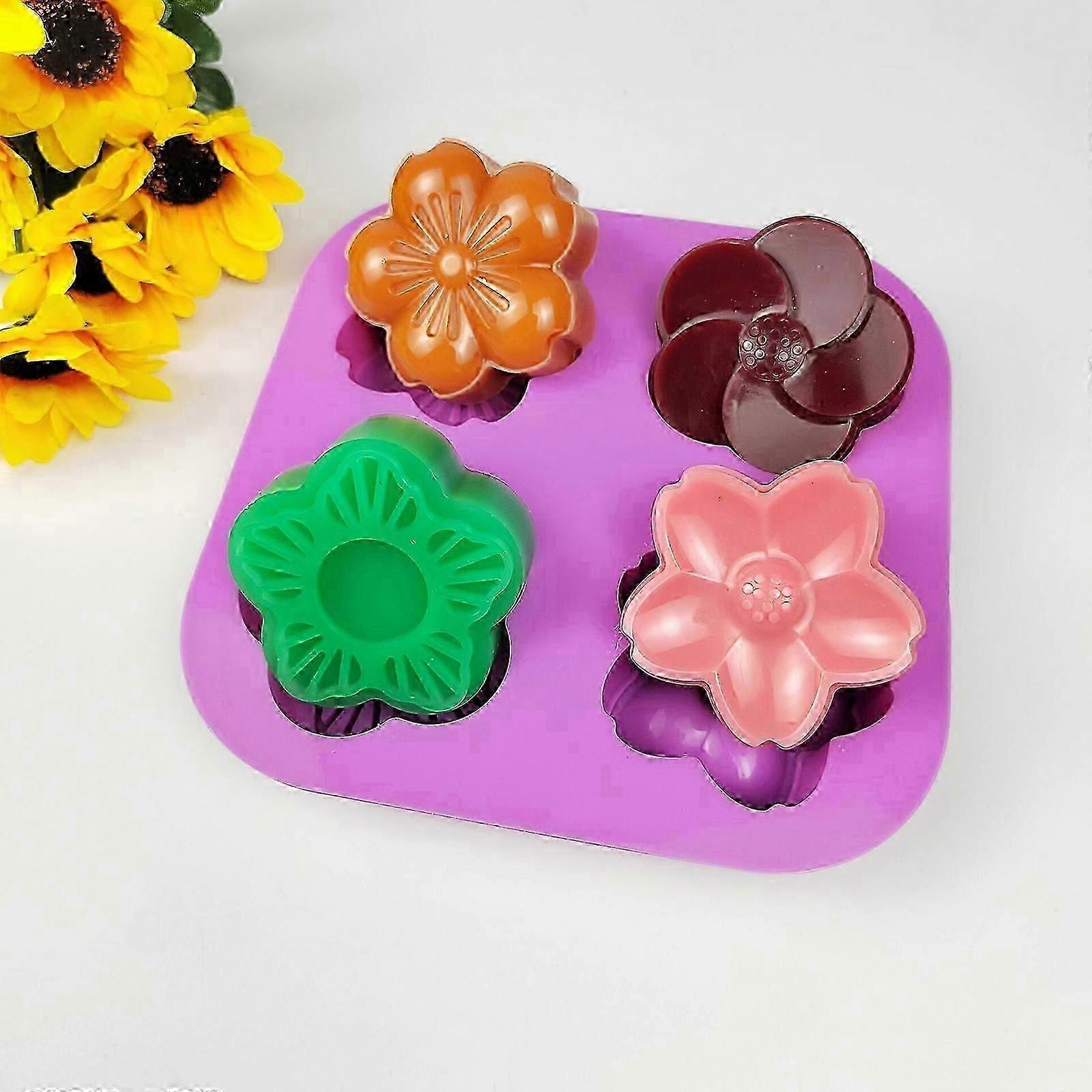 4 Holes Kitchen Baking Accessories Baking Gadgets Silicone Material Flower Shape