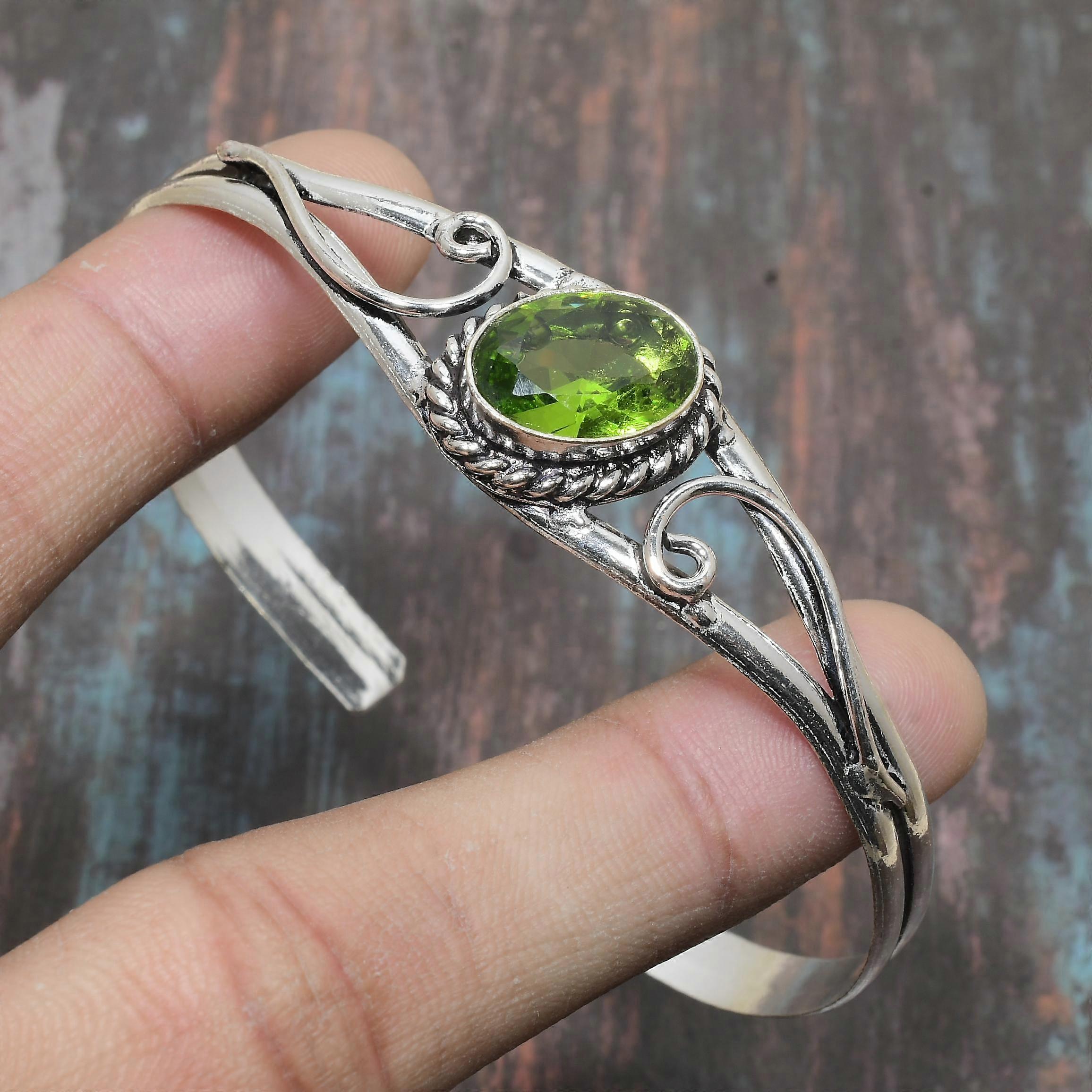 Bracciale rigido regolabile in argento sterling 925 con pietra preziosa di peridoto fatto a mano