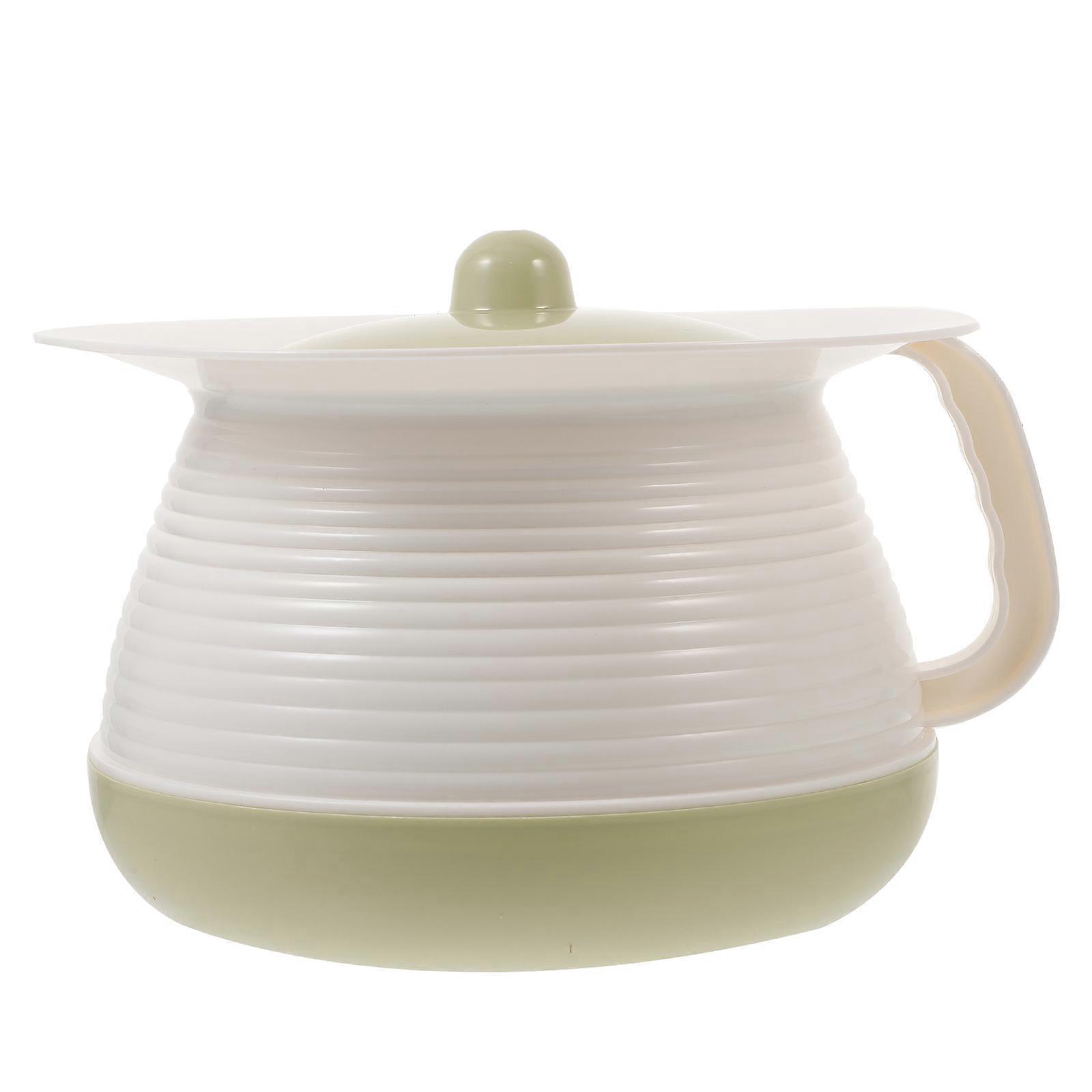 Compact Urine Pot, Offering Strength and Comfort with Thoughtful Design Details