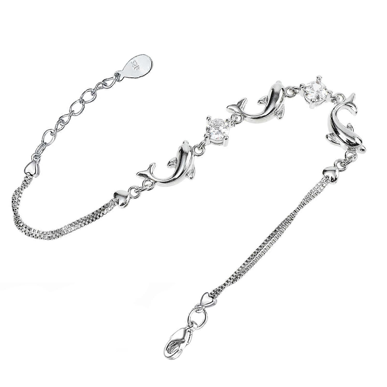 Practical Adjustable Bracelet with Detailed Craftsmanship