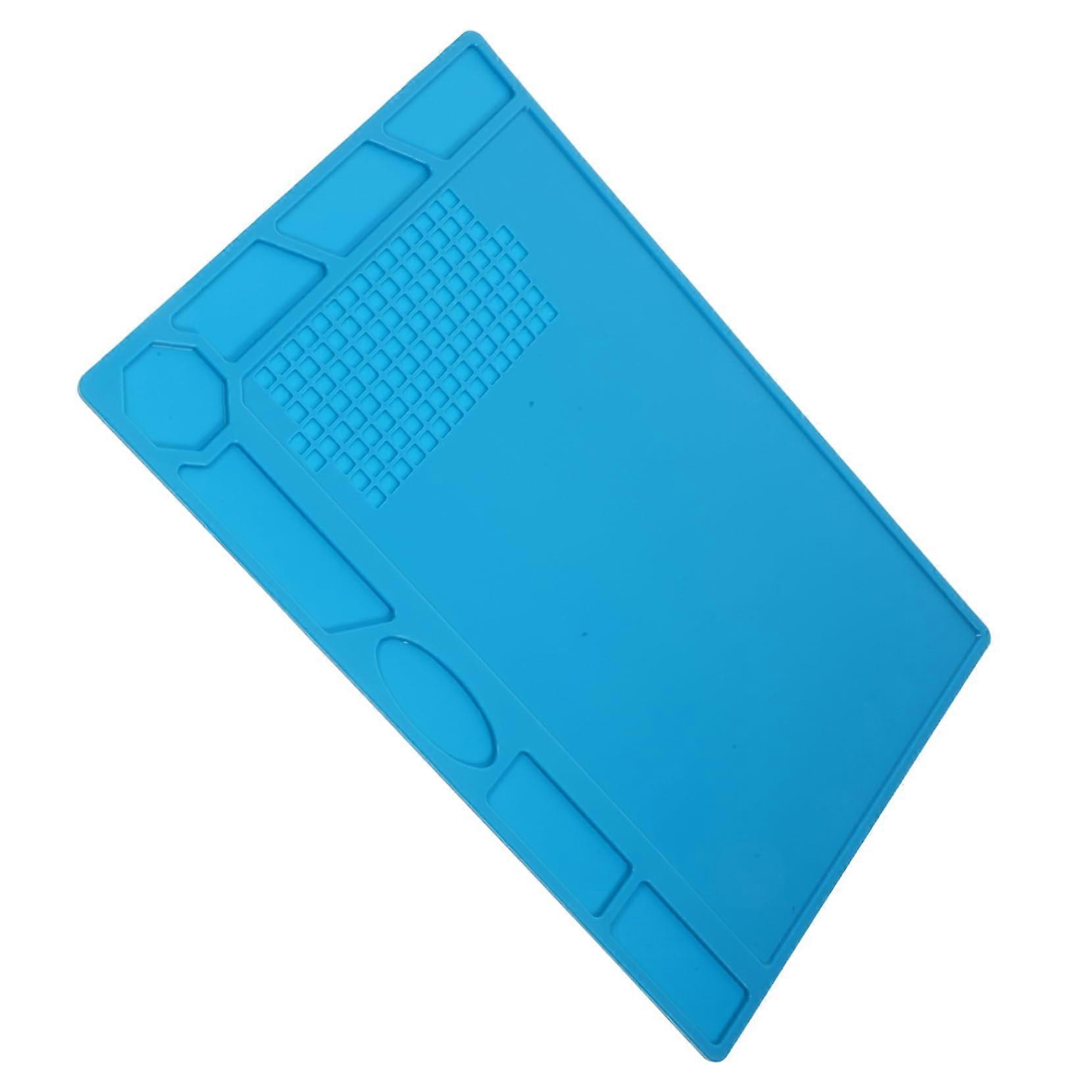 High-Temperature Resistant Soldering Mat with Magnetic Heating Pads for Electronics Repair and Soldering Work