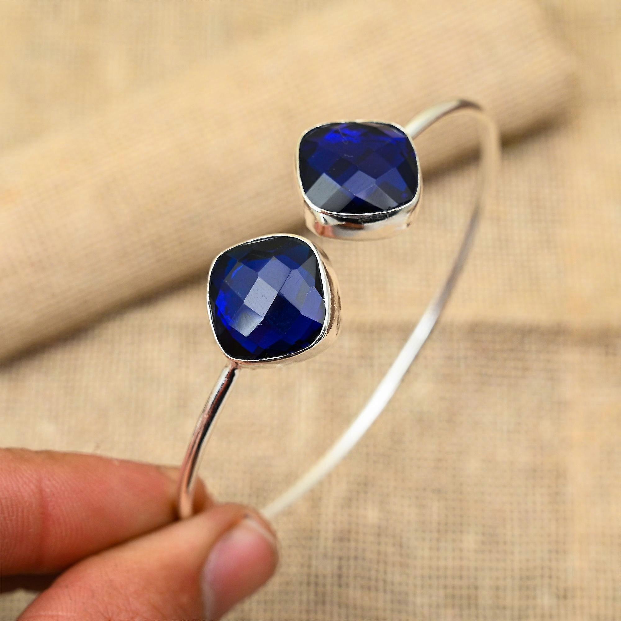 Bracelet jonc ajustable en argent sterling 925, orné d'une pierre précieuse de saphir bleu de synthèse, fait main pour femme.