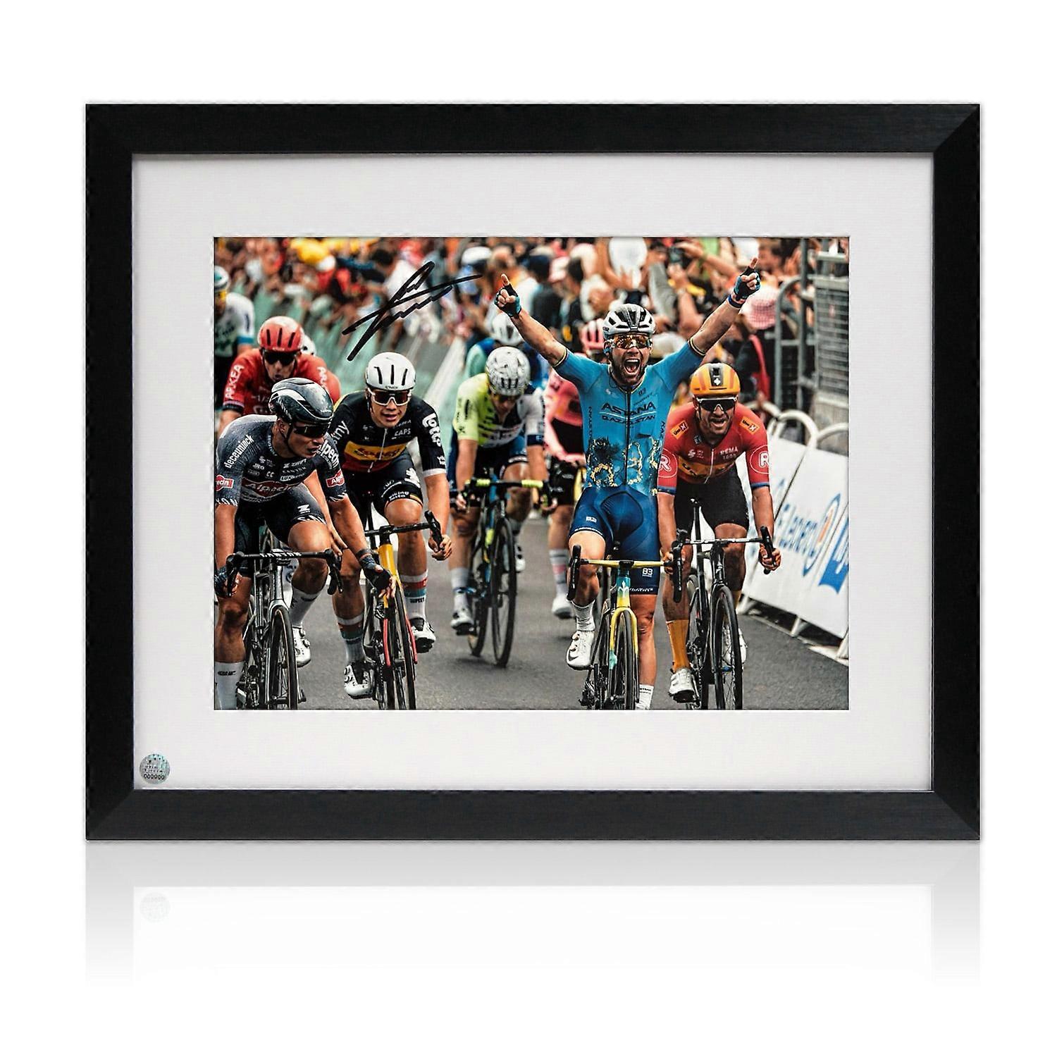 Mark Cavendish Signed Cycling Photo: 35th Stage Win. Framed