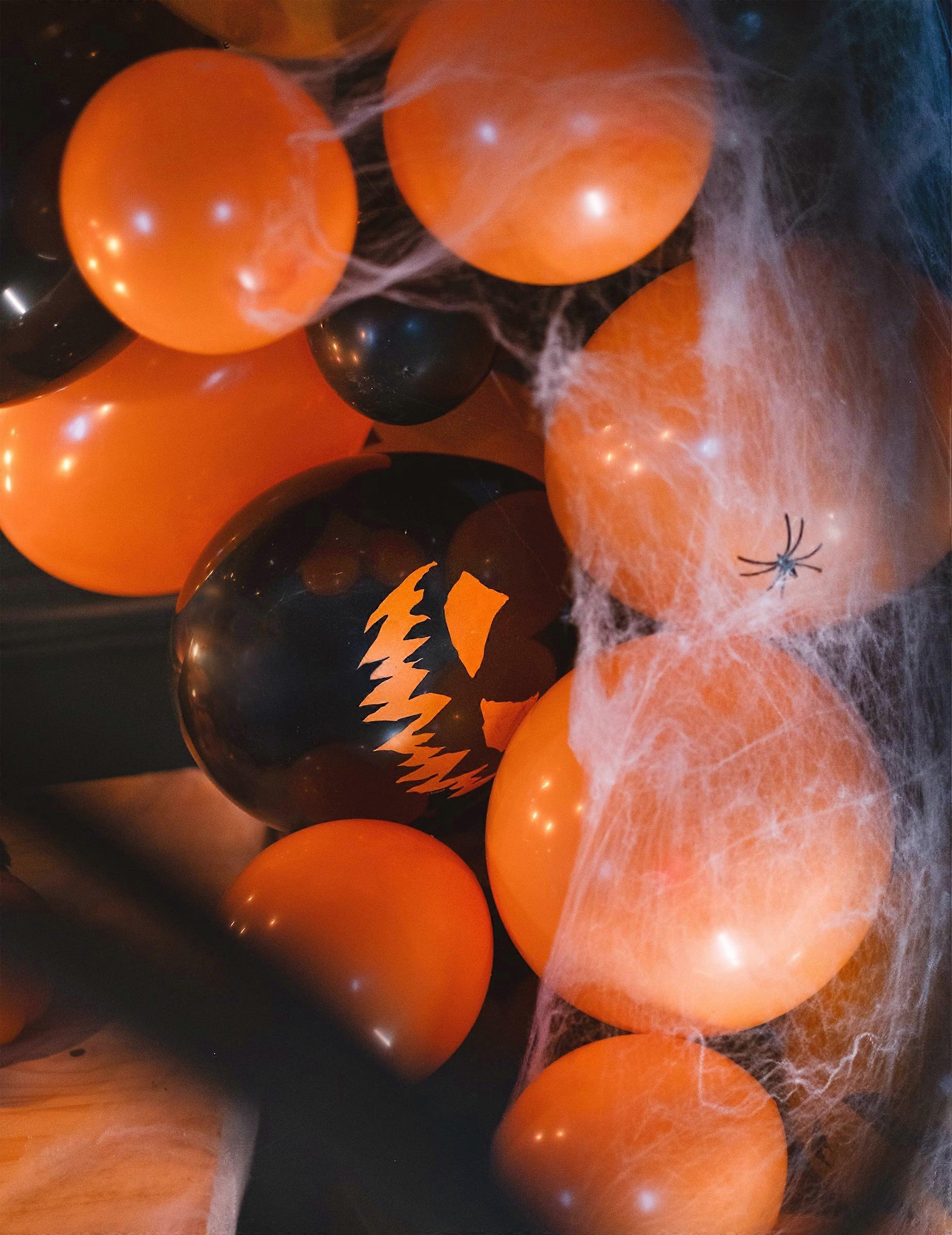 6 Terrifying Pumpkin Balloons 25 cm