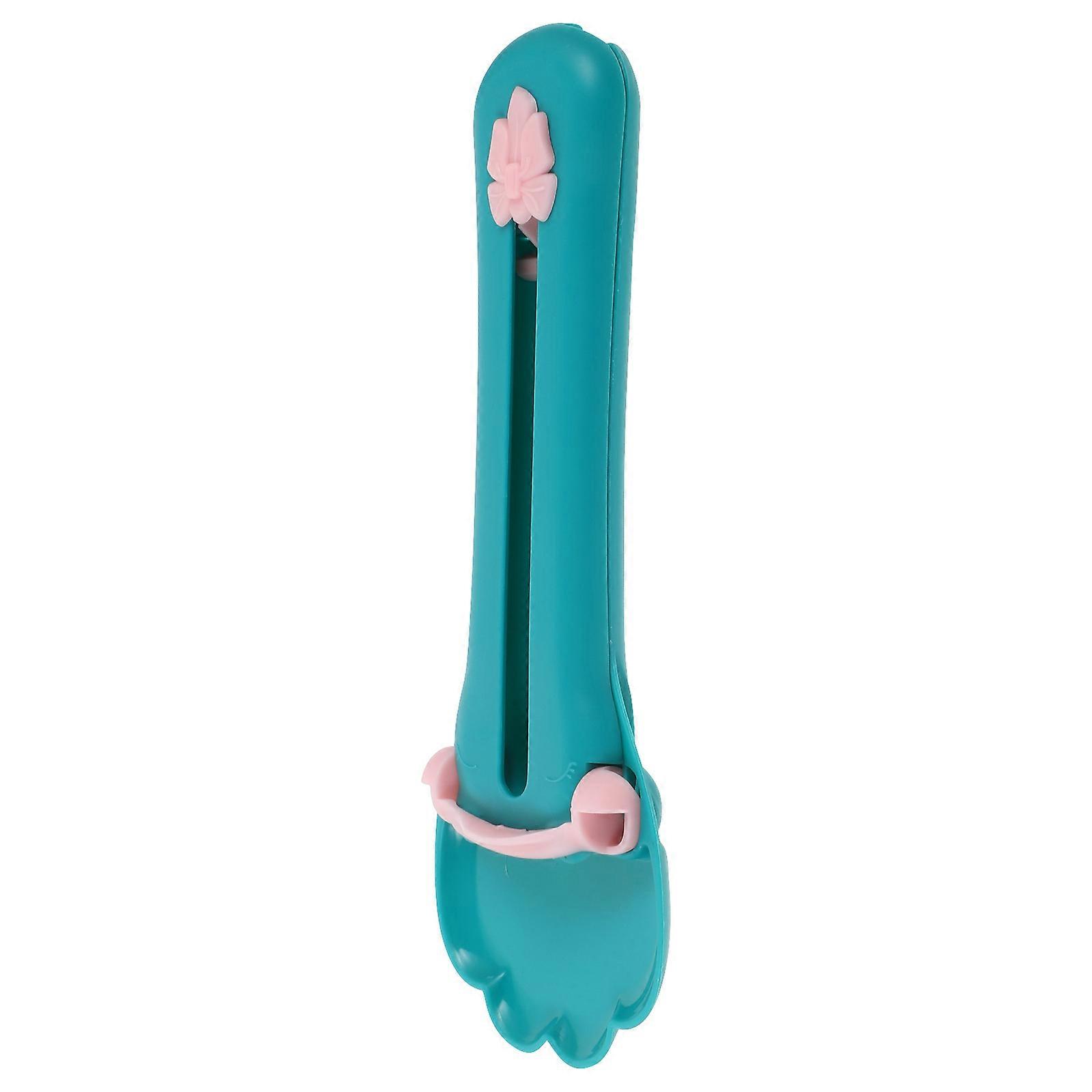 Wet Treat Cat Feeder Spoon – Lightweight, Smooth Grip Accessory with Squeeze Function for Feeding