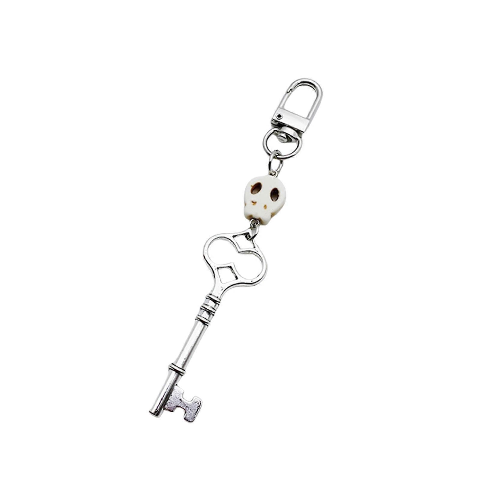 Unique Keychain with Skull Pendant Delicate Keyring with Metal Skeleton Head Bag Decoration for Fashion Enthusiasts
