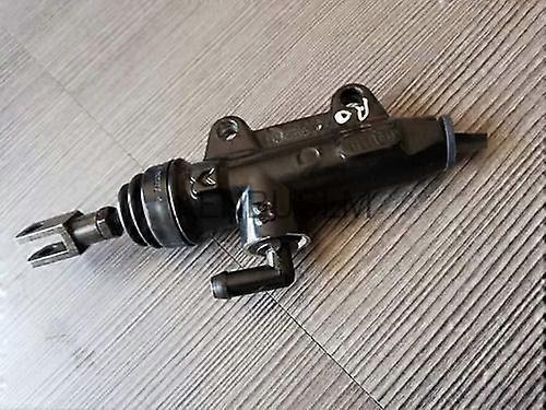 Duke 200 ktm rear master cylinder