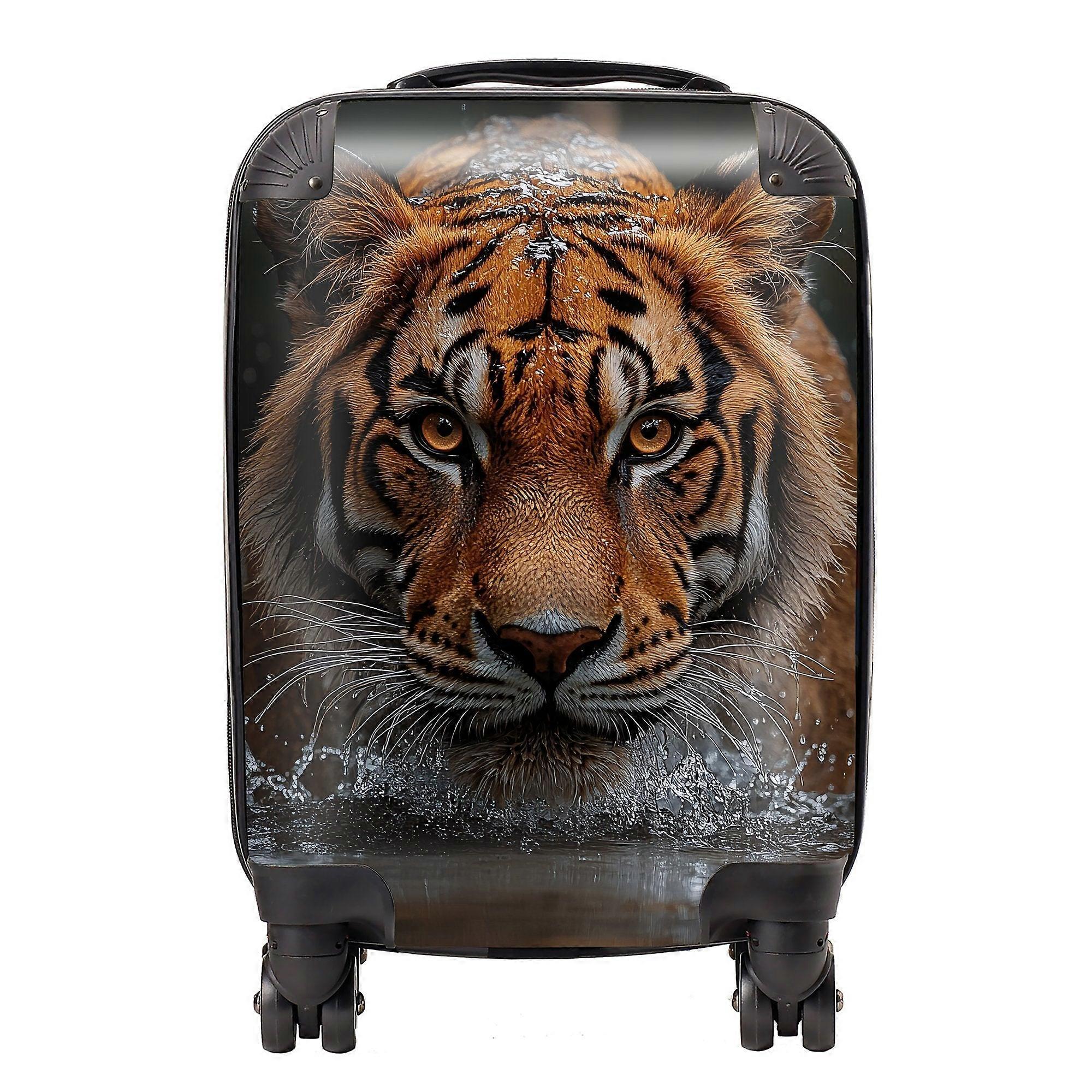 Finn Wilder: 00027 Suitcase