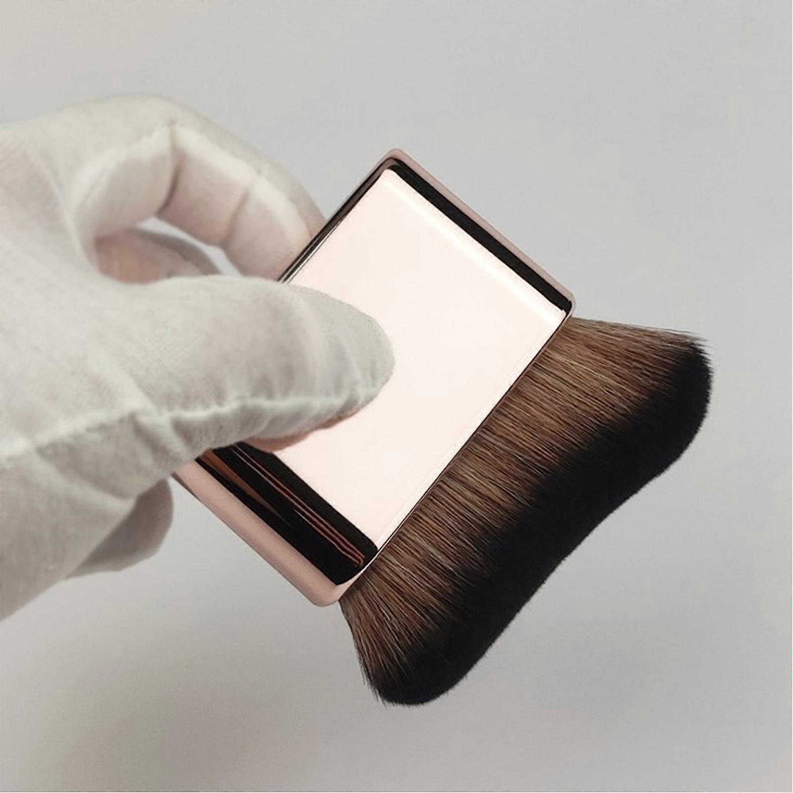 Bambus myk bust sminkebørste i gullfinish