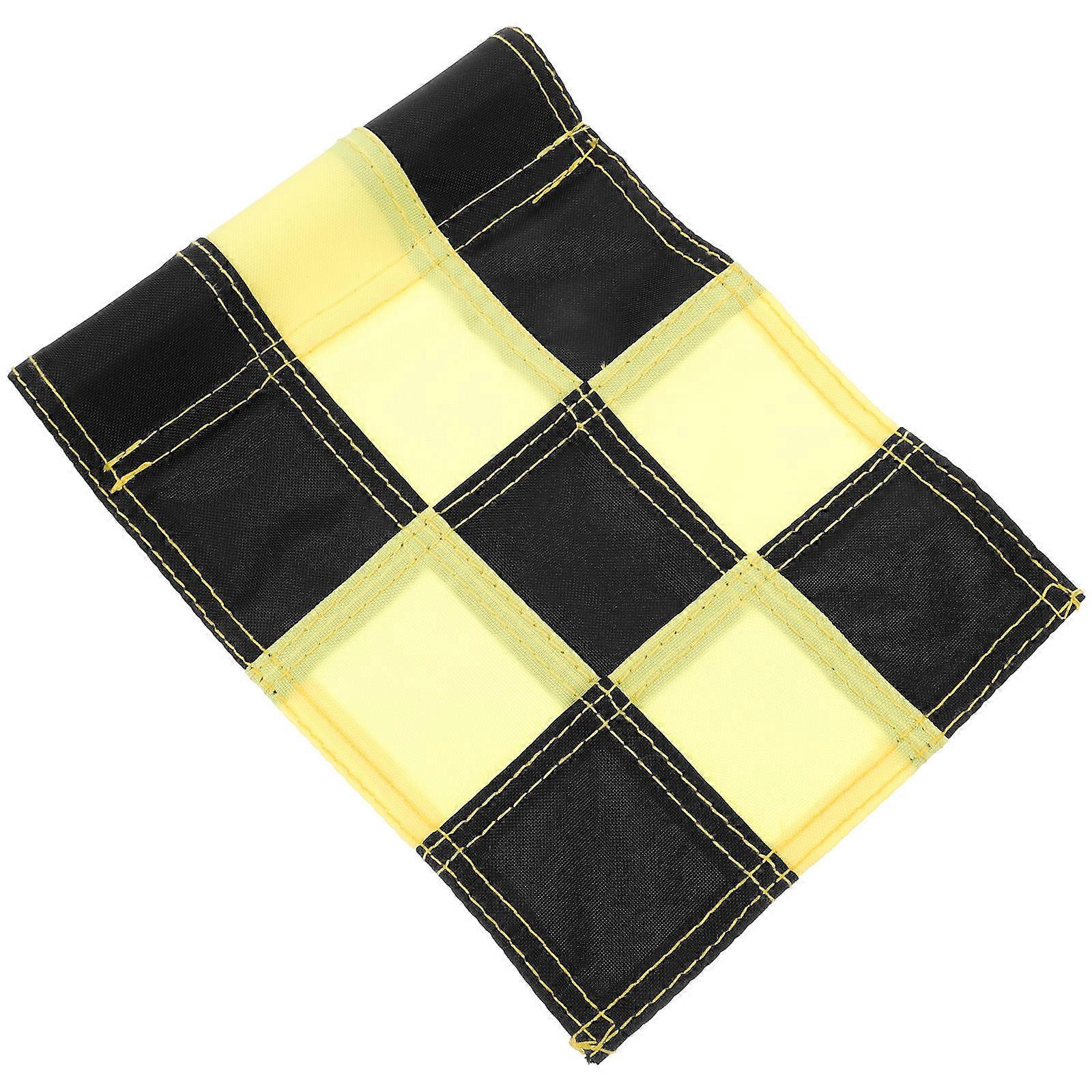 Practical Golfing Flags Portable Golfs Flag Checkered Golf Practice Equipment Yellow and Black Rectangular Training Aid 1Set