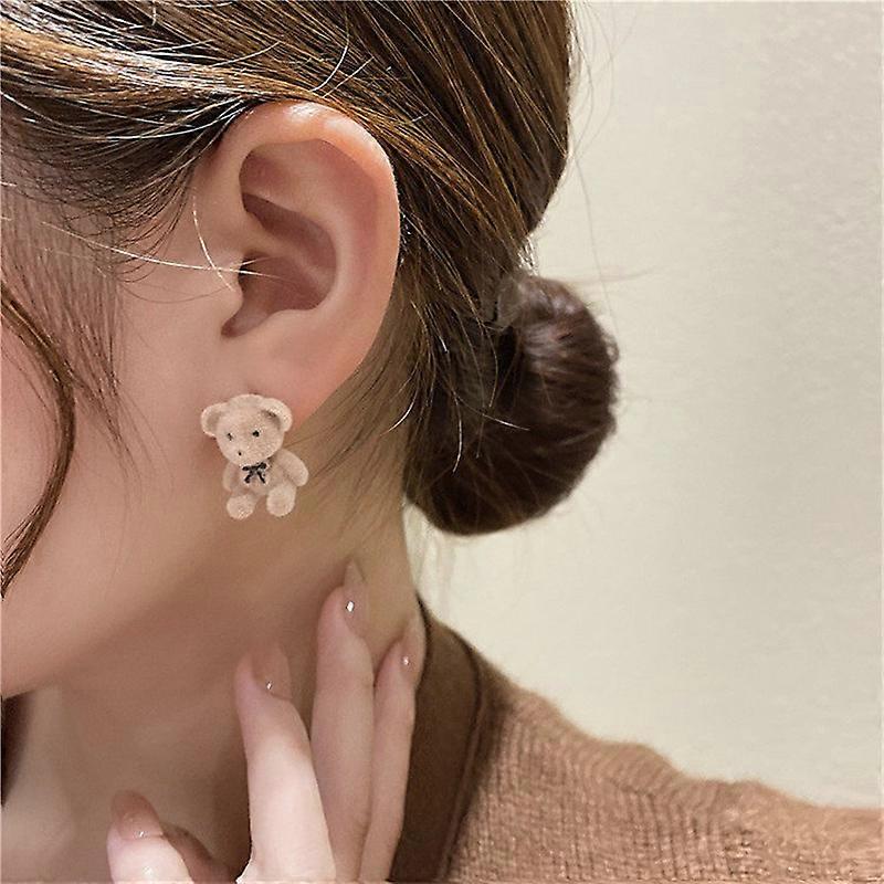 Boucles d’oreilles ours moelleux mignon petit design de niche simple polyvalent boucles d’oreilles de mode