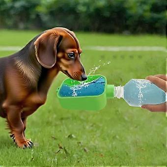 Wasserspender für Haustiere im Freien, ideal für unterwegs, z. B. auf dem Parkplatz oder zu Fuß. Praktischer 2-in-1-Snacknapf aus Kunststoff, sicher, tragbar und kompakt.
