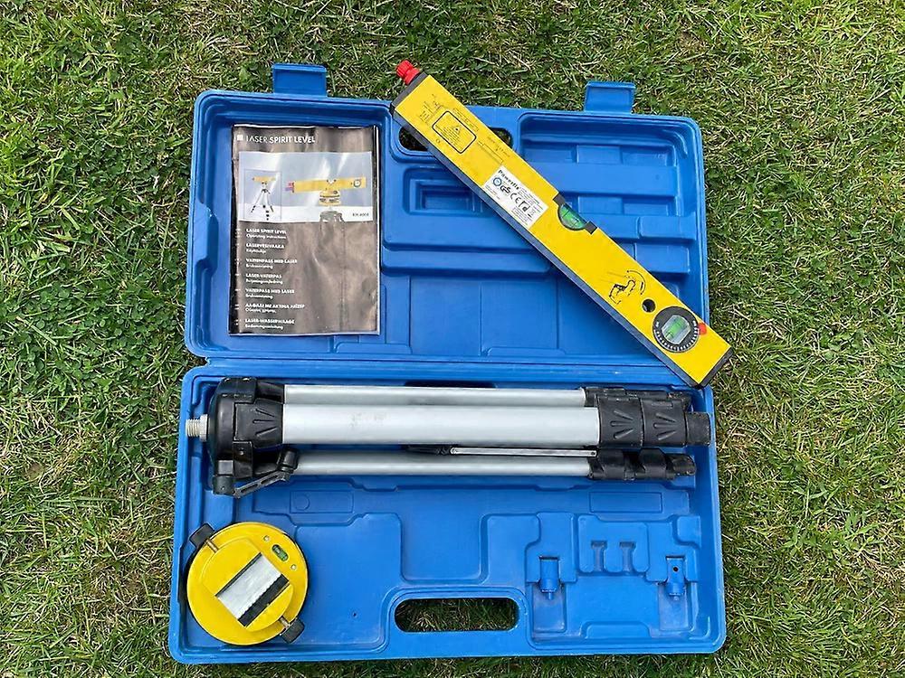 Laser Level KH4008 in Case With Instructions. Full Working Order