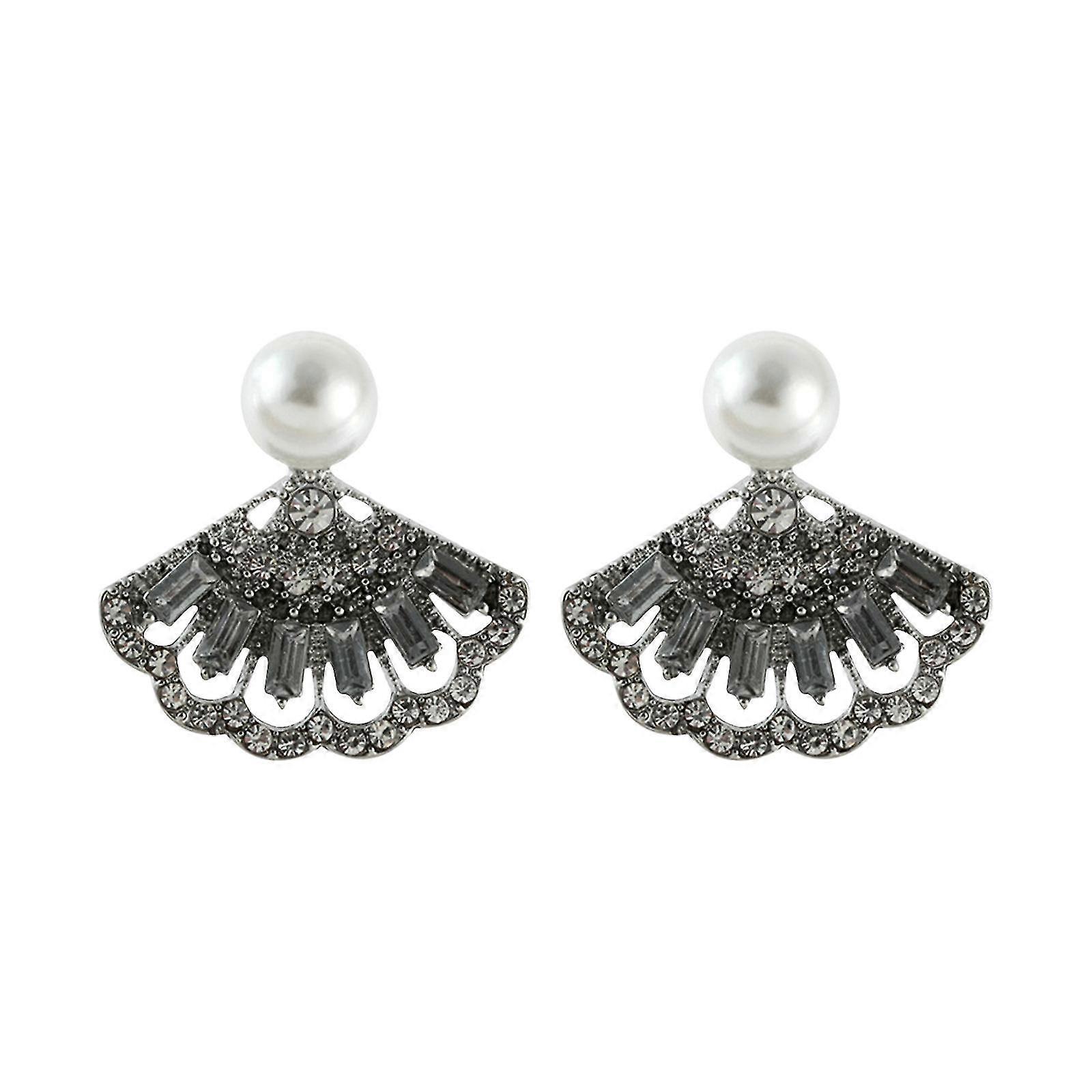 Earri パーソナリティ イヤリング: ファッショナブルなバタフライ デザイン