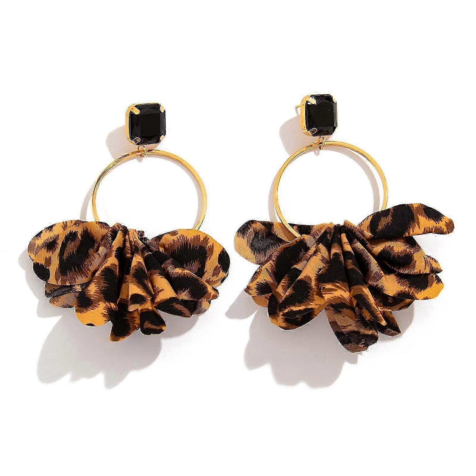 Chic Leopard Print Fabric Earrings Unique Leopard Print Earrings Adornment Perfect for Daily Commute and Gatherings