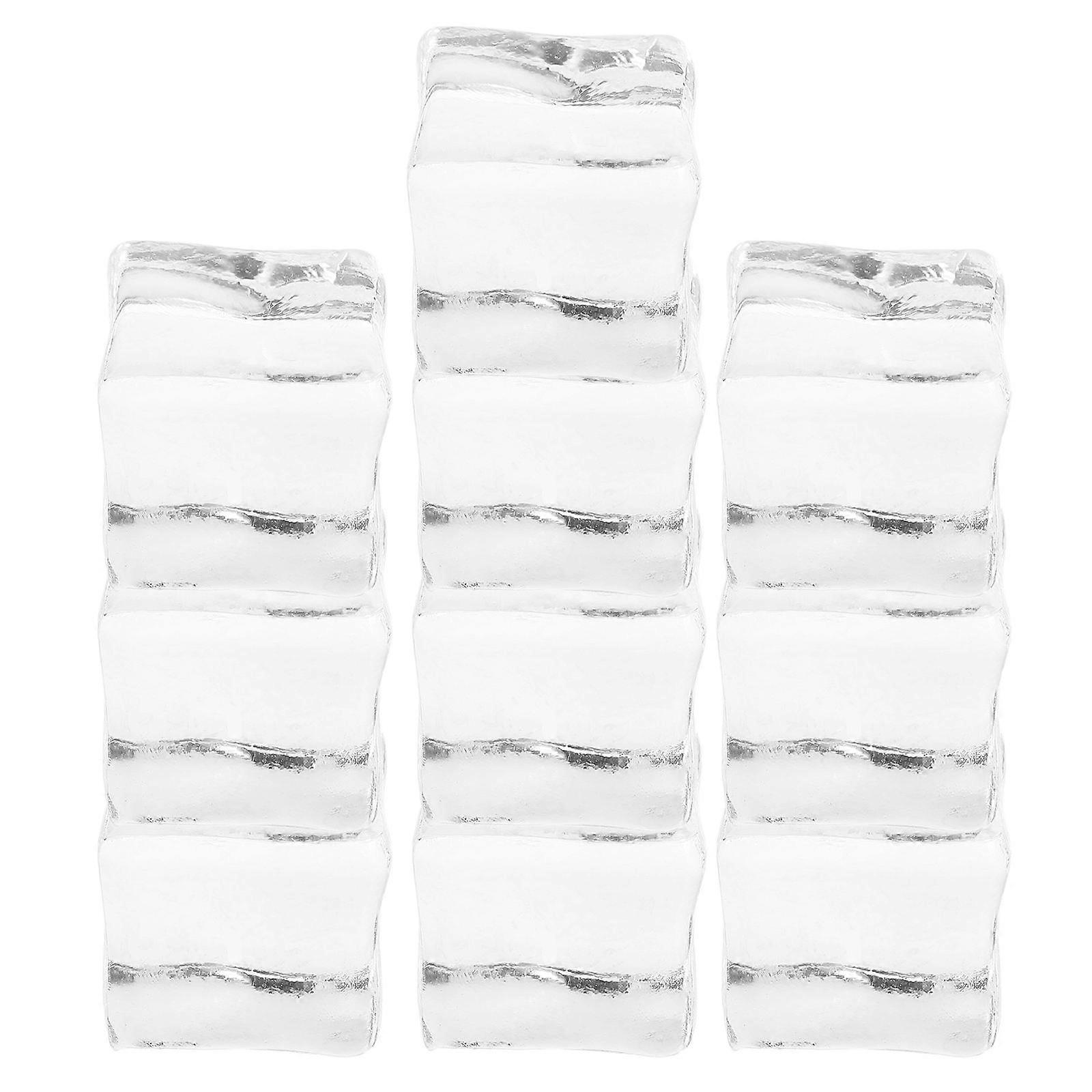 Artificial Ice Cubes Clear Acrylic Fake Ice Cubes for Party Use 40Pcs