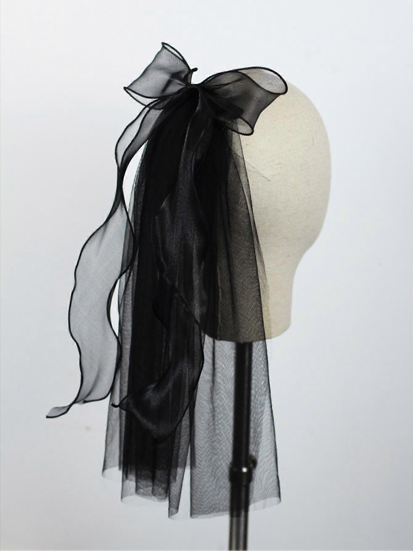 Short bridal veil in forest style with bow, double layer, in white or black, ideal for wedding, photoshoot and travel