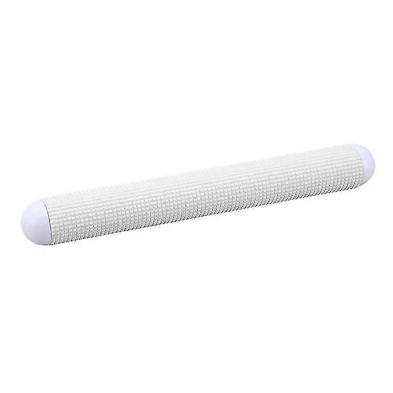 Kitchen dough roller with non-stick surface