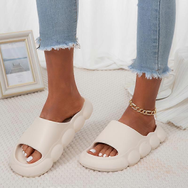 1 Pair of Cute Bathroom Slippers with Thick Cloud Pattern