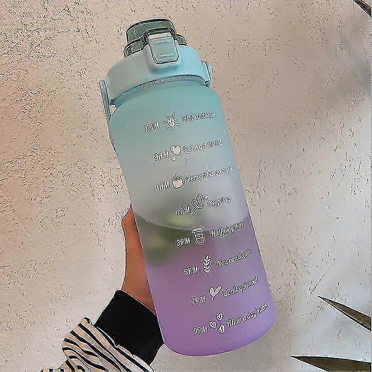 ストロー付きアウトドアスポーツ飲み物ボトルのための2lポータブル大容量ウォーターボトルタイムマーカー漏れ防止Bpaフロストカップ