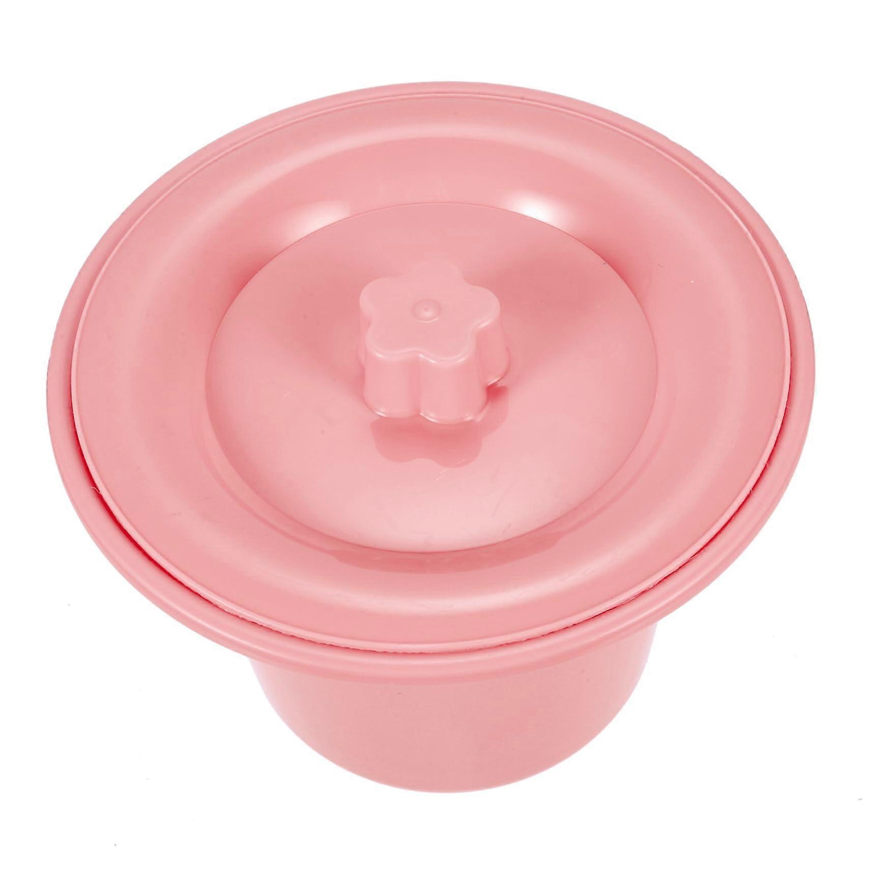Portable urinal with lid for seniors, disabled, and nighttime use, hygienic, lightweight, odorresistant, easy to clean.