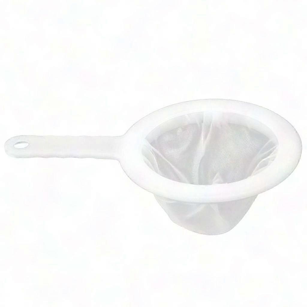Fine Mesh Nylon Strainer With Handle For Filtering