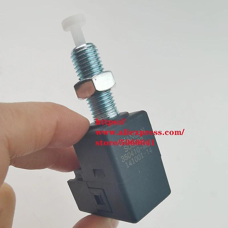 Brake light switch/sensor for CHANGAN CS35 CS75 Foot brake switch 3504110-M01 3504110-W02~33318