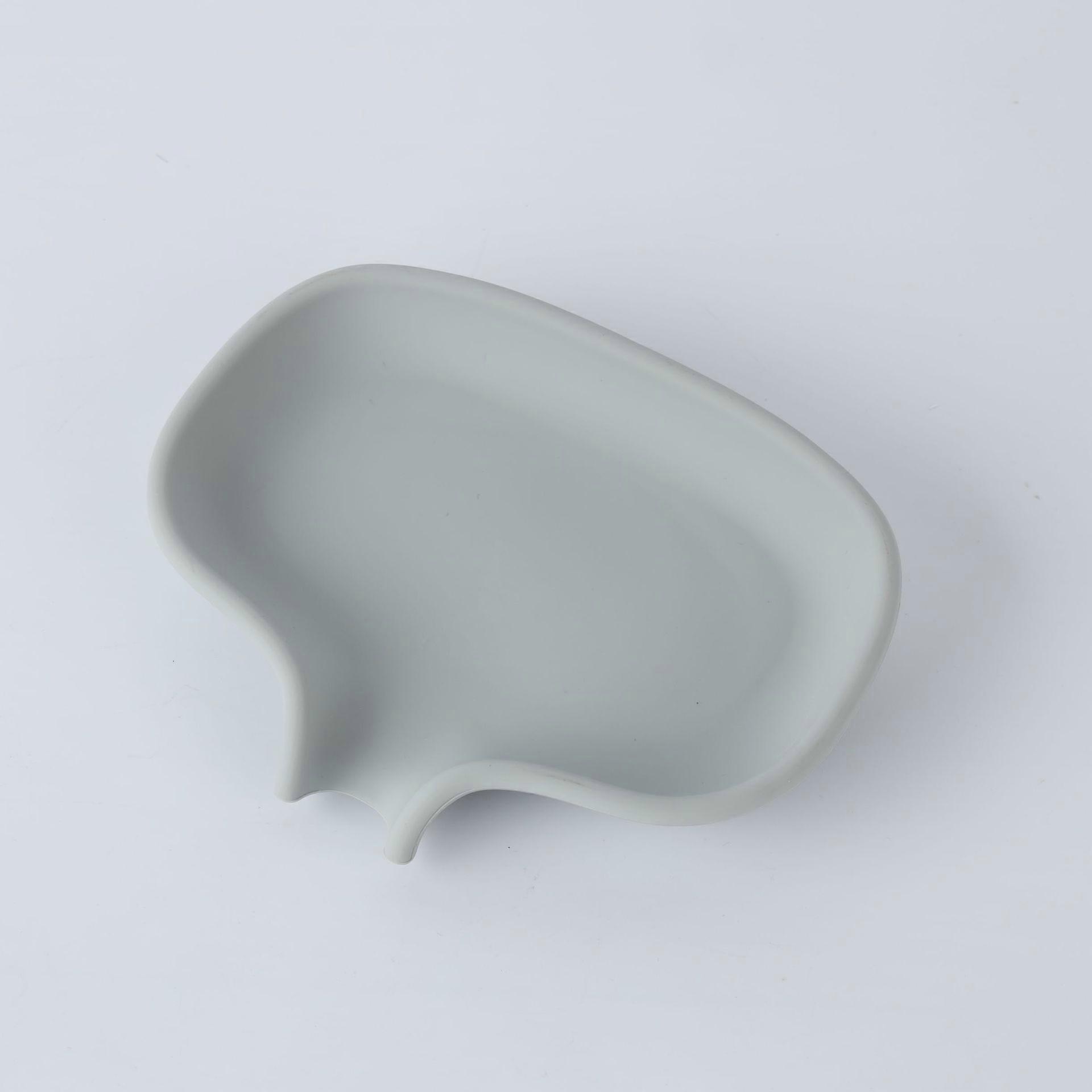 Dww-2 piece Soap dish with drain spout grey