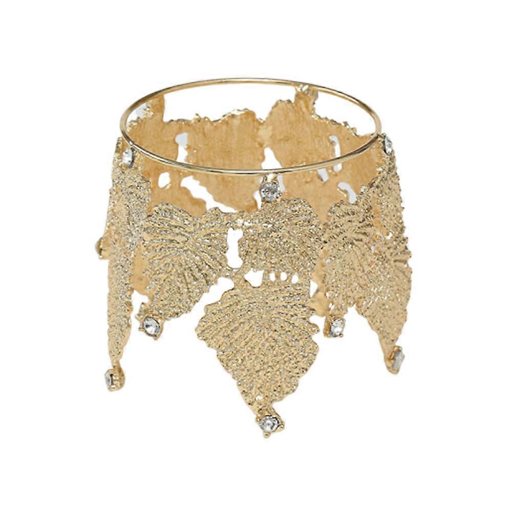 Gorgeous Cake Crown with Attractive Structure Suitable for Ceremonies