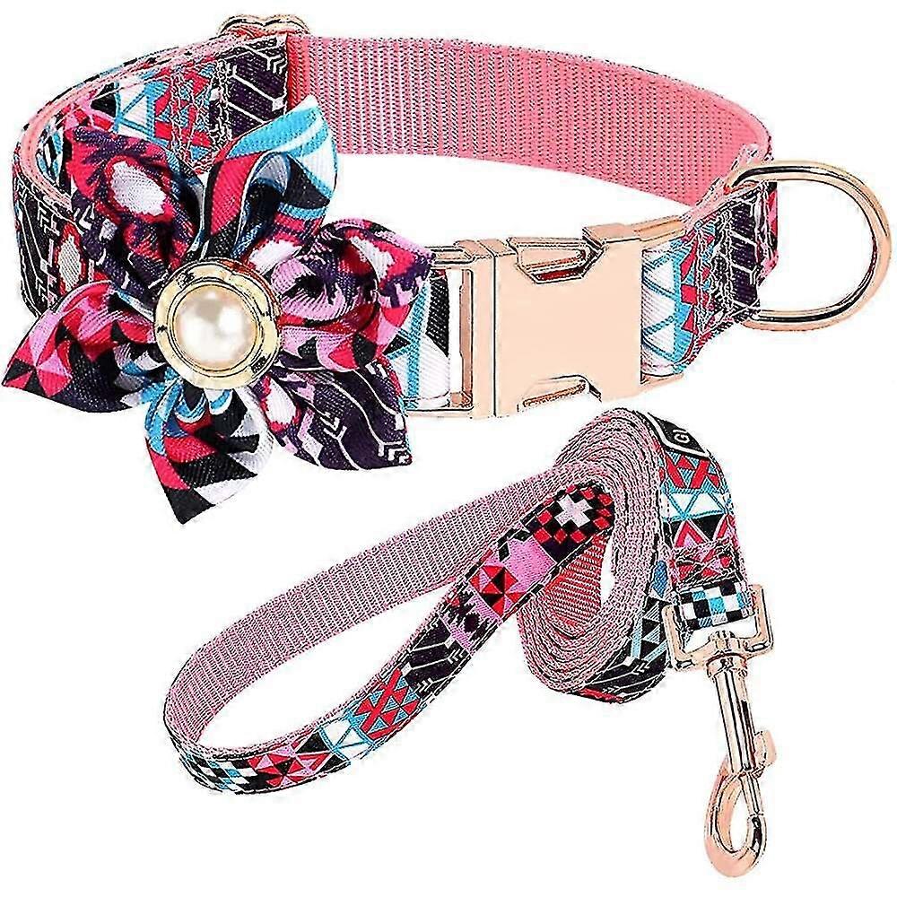フラワーガール犬の首輪取り外し可能な花の装飾調節可愛い犬の首輪