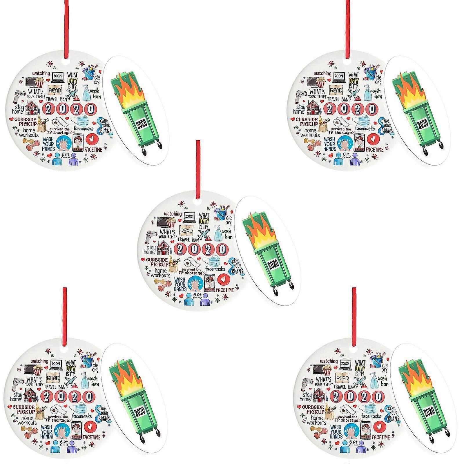 تخصيص الزينة على شكل الحلي المعلقة لتزيين عيد الميلاد