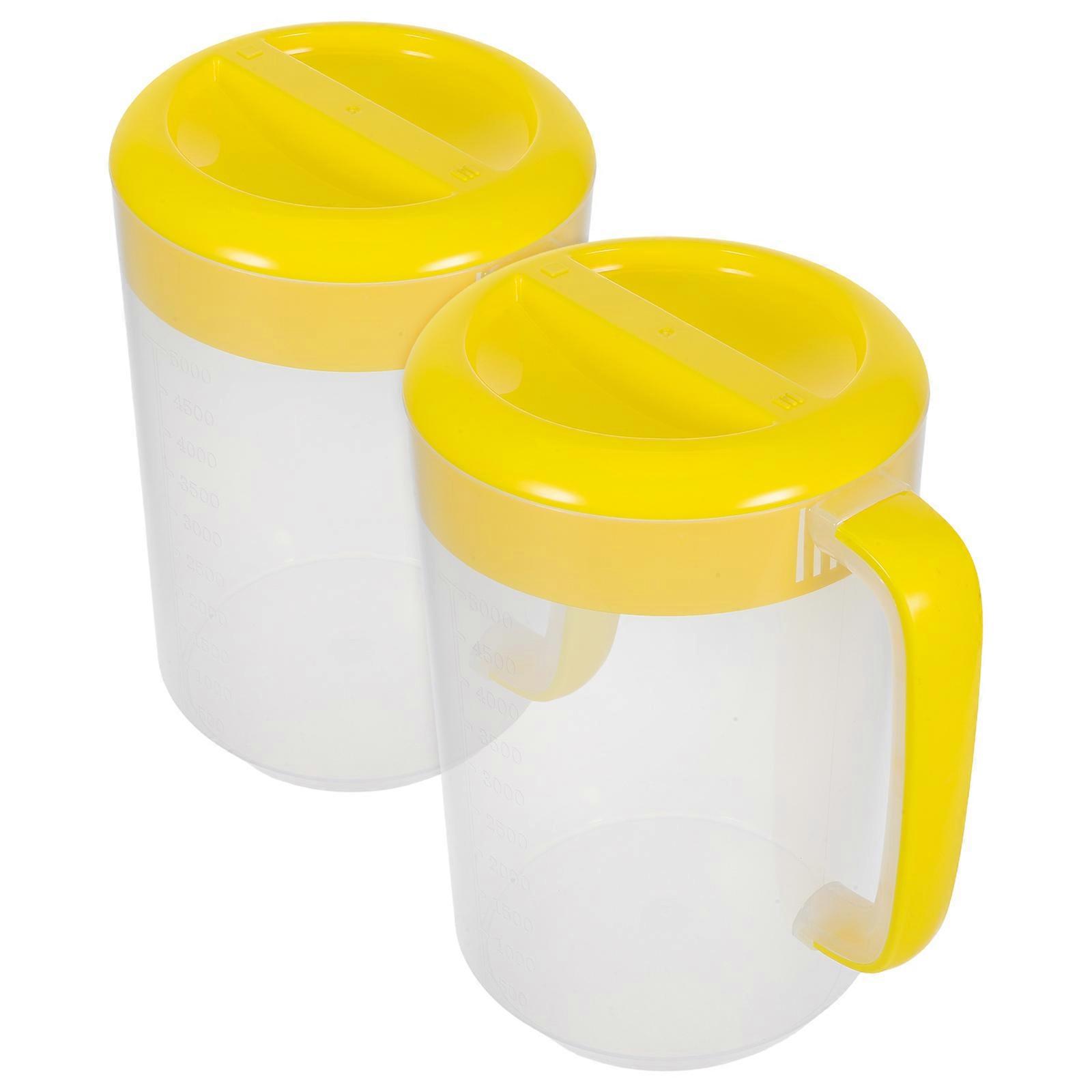 Large Capacity Plastic Water Pitcher with Lid Lightweight Beverage Jug for Iced Tea, Juice, and Infused Water Portable for Camping and Outdoor Use