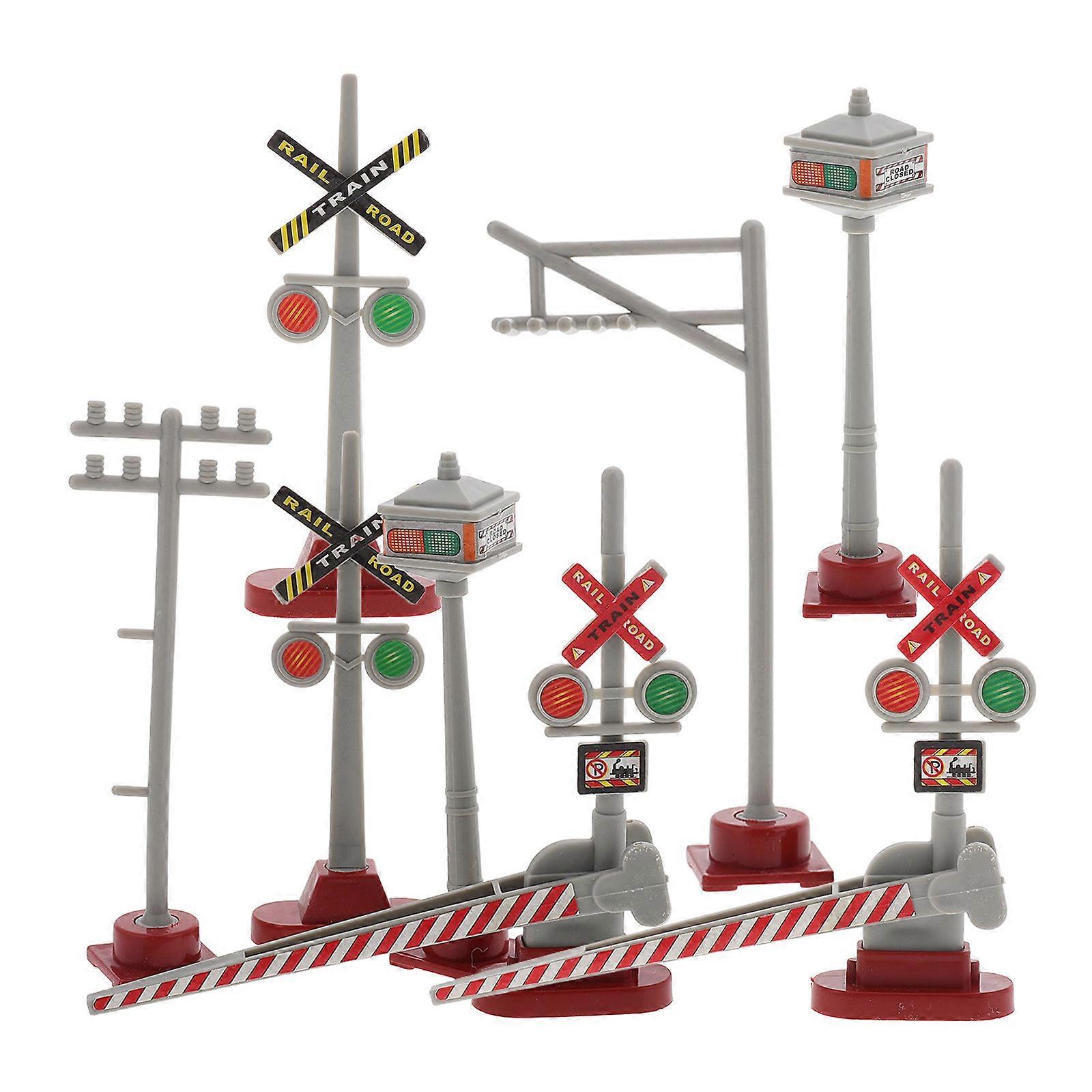 Traffic Signal Model Mini Train Decoration for Model Train 8Pcs Set Plastic