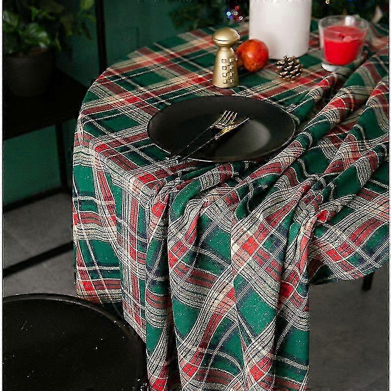 Nordic Retro Round Tablecloth in Christmas Plaid Style, Suitable for Coffee Tables, Featuring American Plaid Design