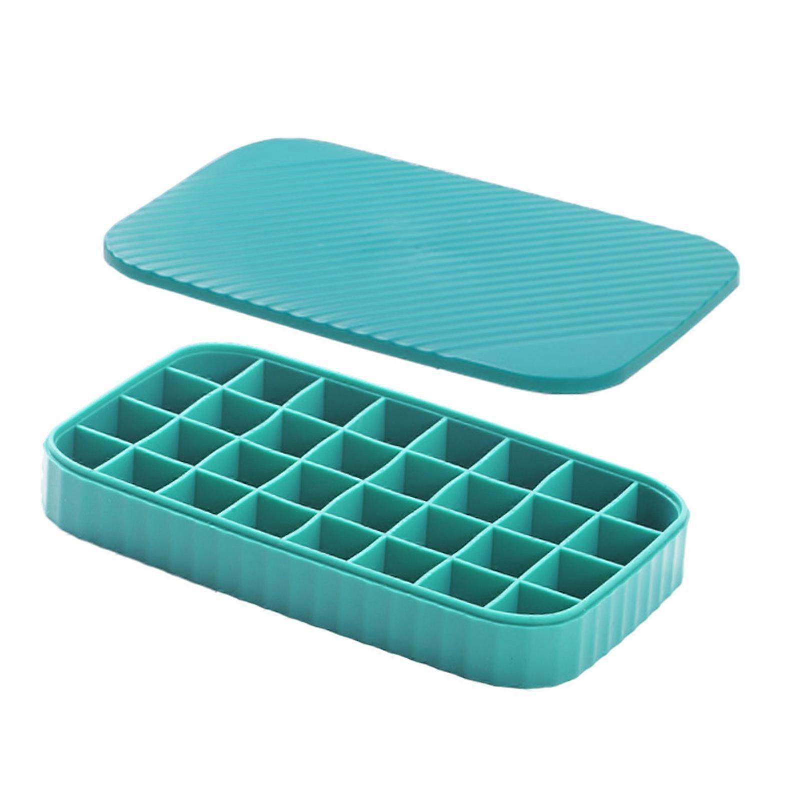 Complete Ice Making Kit - with Scoop & Lid - for Entertaining & Camping