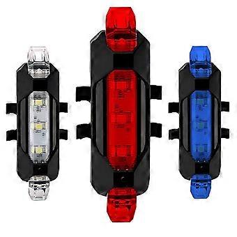 Fanale posteriore a LED ricaricabile per bicicletta con quattro modalità di funzionamento e corpo compatto con morsetto di fissaggio.