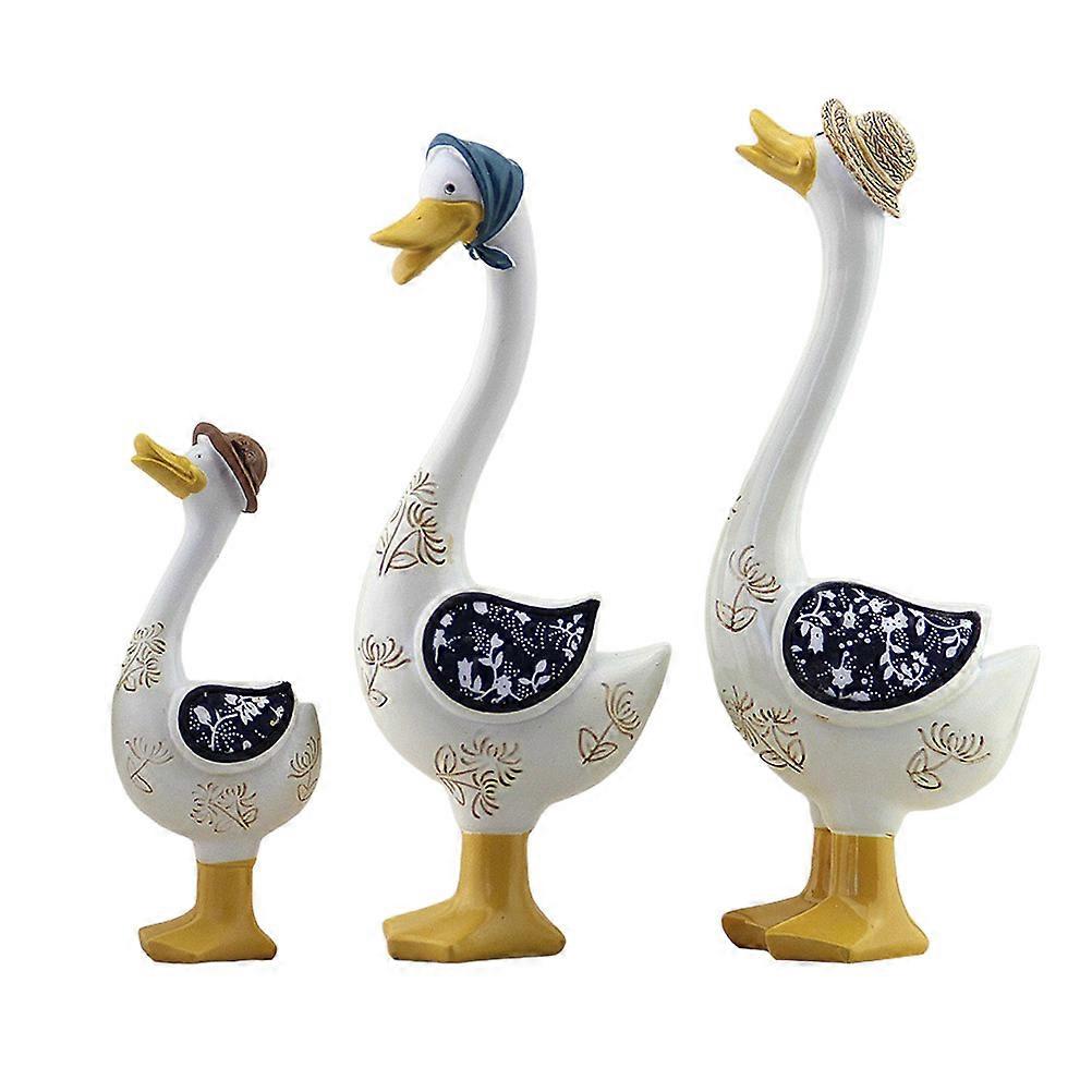 Decorative Duck Figurine, Resin Art for Home Beautification, Wide Applications