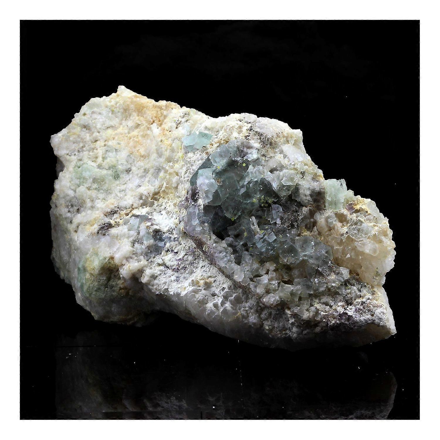 Fluorite + Quartz 1659.5 carats